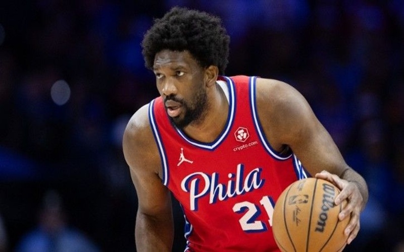 步行者vs76人伤病报告中恩比德与乔治的出战成疑