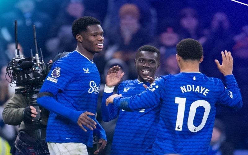 金年会独家分析：布莱顿持续低迷，莫耶斯或以长传战术破局