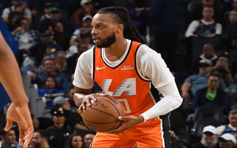 金年会体育NBA赛后解析：加兰25分10助攻伴随8失误，表现亮点与问题并存